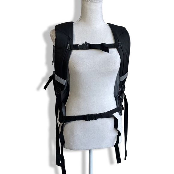 Black Women\'s Backpack - Sleek Everyday Travel Backpack main image 8